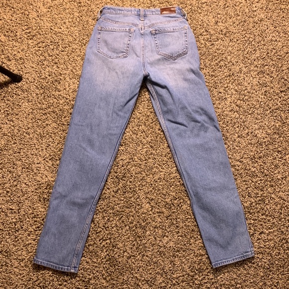 hollister mom jean - Picture 5 of 6